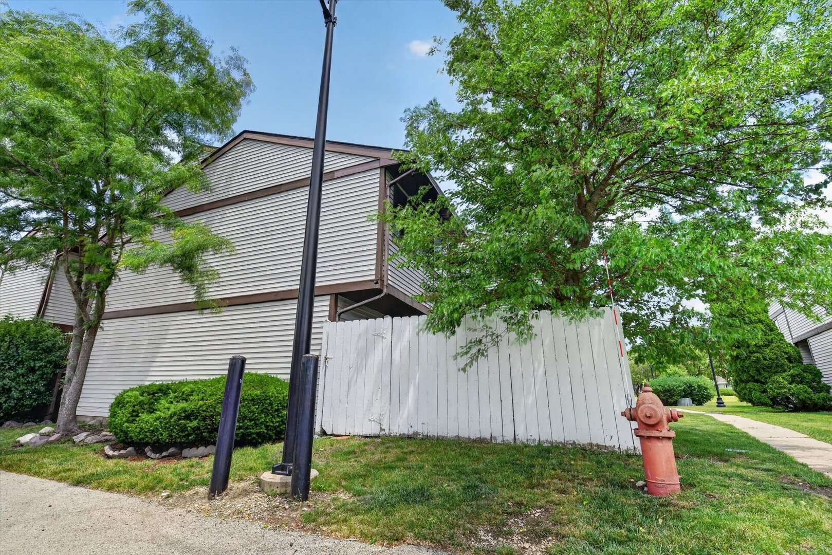 1379 Court Marguerite Court
