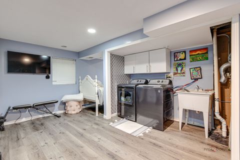 Tiny photo for 1708 Park Crest Court, Libertyville, IL 60048 (MLS # 12453281)