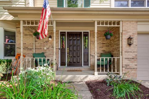 Tiny photo for 1708 Park Crest Court, Libertyville, IL 60048 (MLS # 12453281)