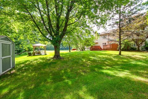 Tiny photo for 1708 Park Crest Court, Libertyville, IL 60048 (MLS # 12453281)