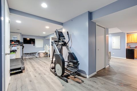 Tiny photo for 1708 Park Crest Court, Libertyville, IL 60048 (MLS # 12453281)