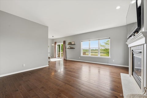 Tiny photo for 1S011 Shannon Square, Geneva, IL 60134 (MLS # 12676081)