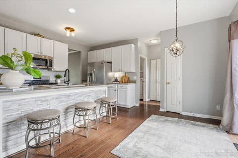 Tiny photo for 1S011 Shannon Square, Geneva, IL 60134 (MLS # 12676081)