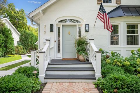 Tiny photo for 319 W Lake Street, Barrington, IL 60010 (MLS # 12452847)