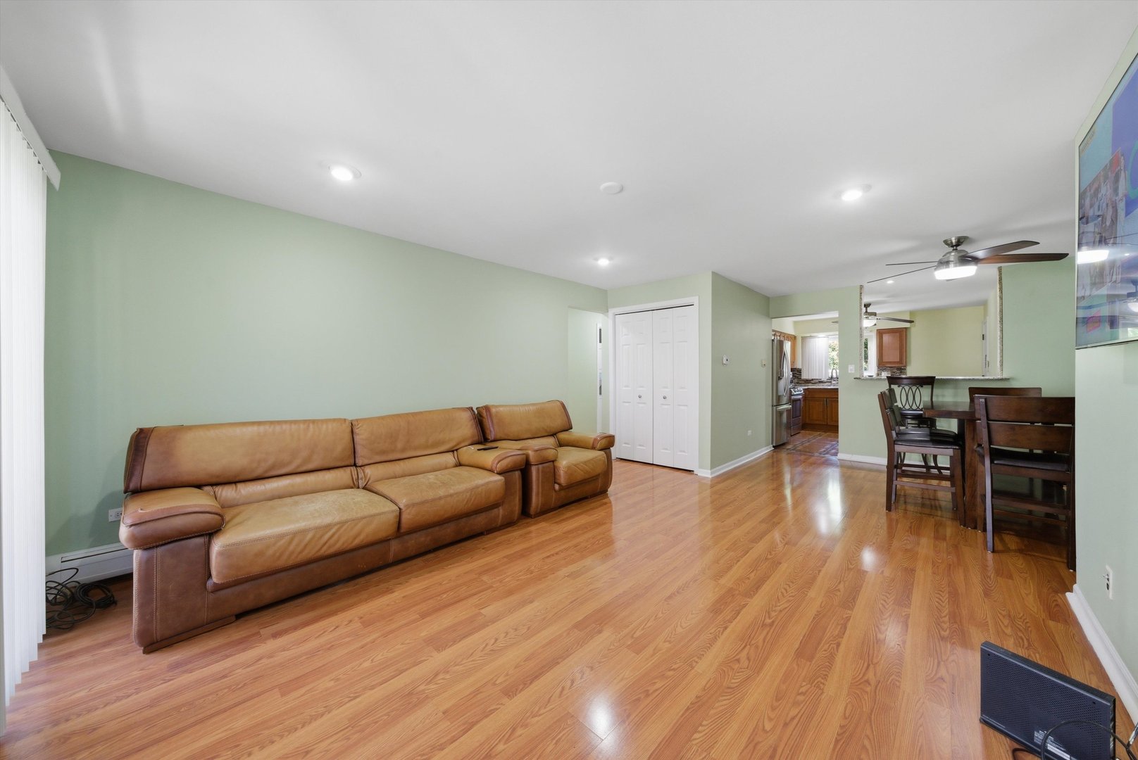 7204 W Cortland Street 205