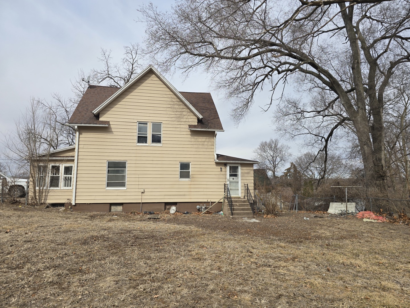 302 N Bluff Street