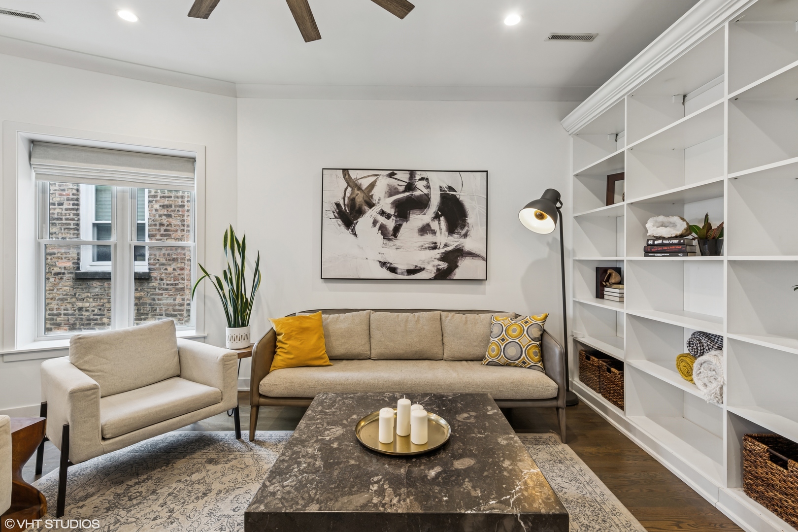 2515 W Gunnison Street 3