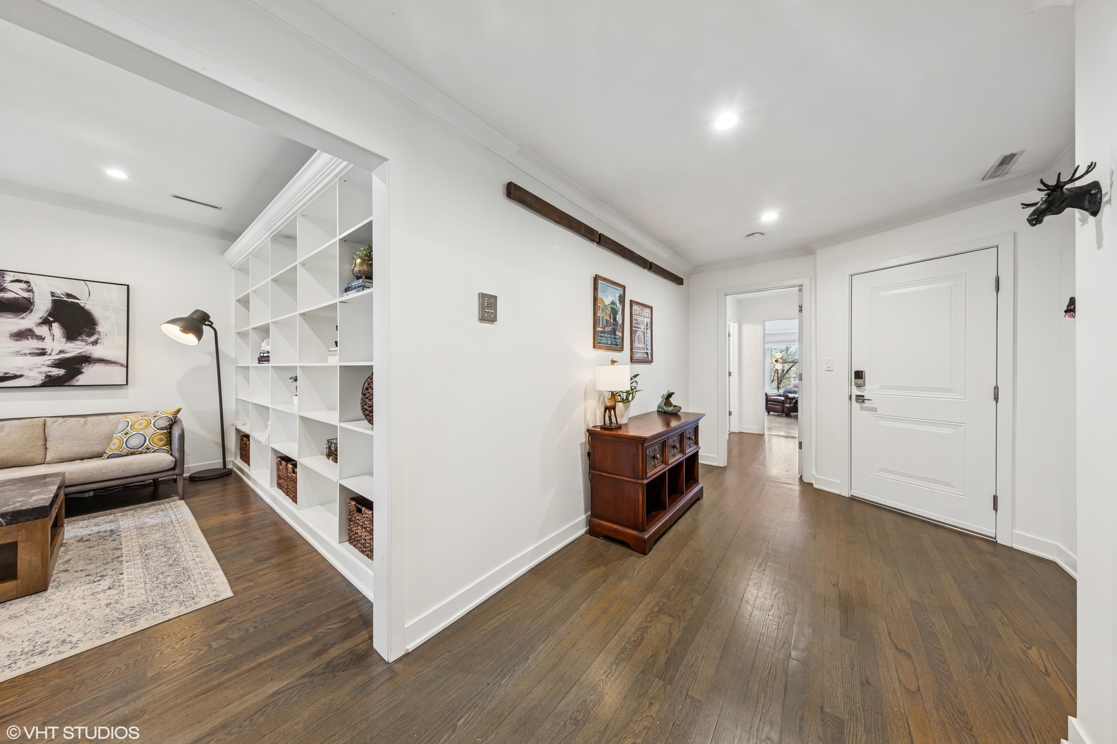 2515 W Gunnison Street 3