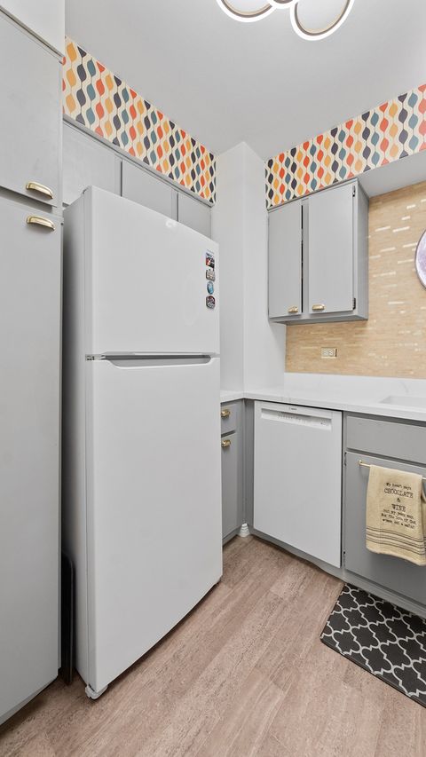 Tiny photo for 1000 N Lake Shore Drive #404, Chicago, IL 60611 (MLS # 12620665)