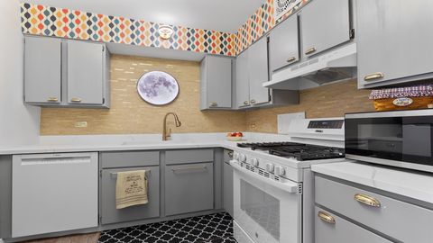 Tiny photo for 1000 N Lake Shore Drive #404, Chicago, IL 60611 (MLS # 12620665)