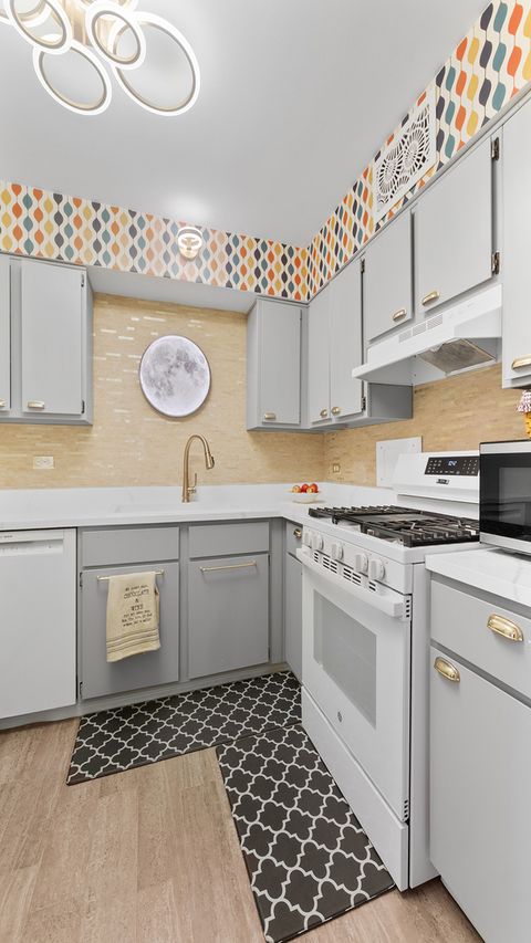 Tiny photo for 1000 N Lake Shore Drive #404, Chicago, IL 60611 (MLS # 12620665)