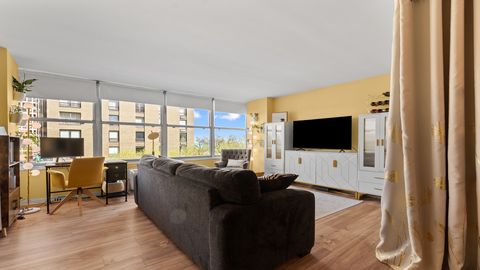Tiny photo for 1000 N Lake Shore Drive #404, Chicago, IL 60611 (MLS # 12620665)