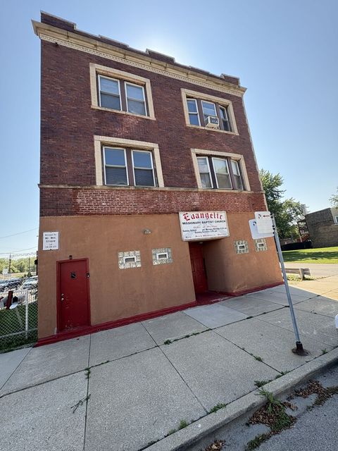 391 E Kensington Avenue Chicago IL 60628