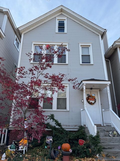 2714 N Magnolia Avenue Chicago IL 60614