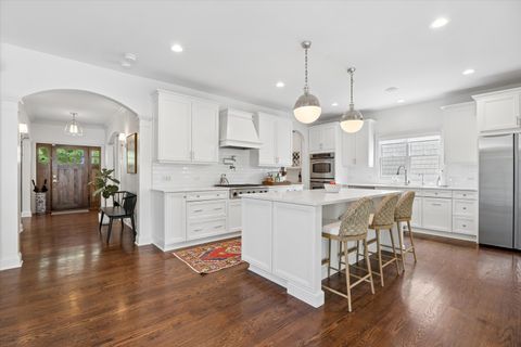 Tiny photo for 3842 Grove Avenue, Western Springs, IL 60558 (MLS # 12652717)