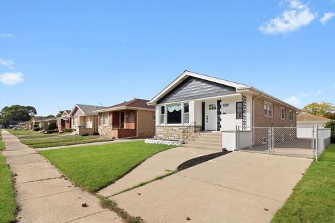 Tiny photo for 8804 S Fairfield Avenue, Evergreen Park, IL 60805 (MLS # 12505417)