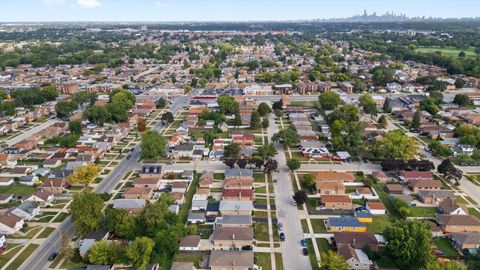 Tiny photo for 8804 S Fairfield Avenue, Evergreen Park, IL 60805 (MLS # 12505417)