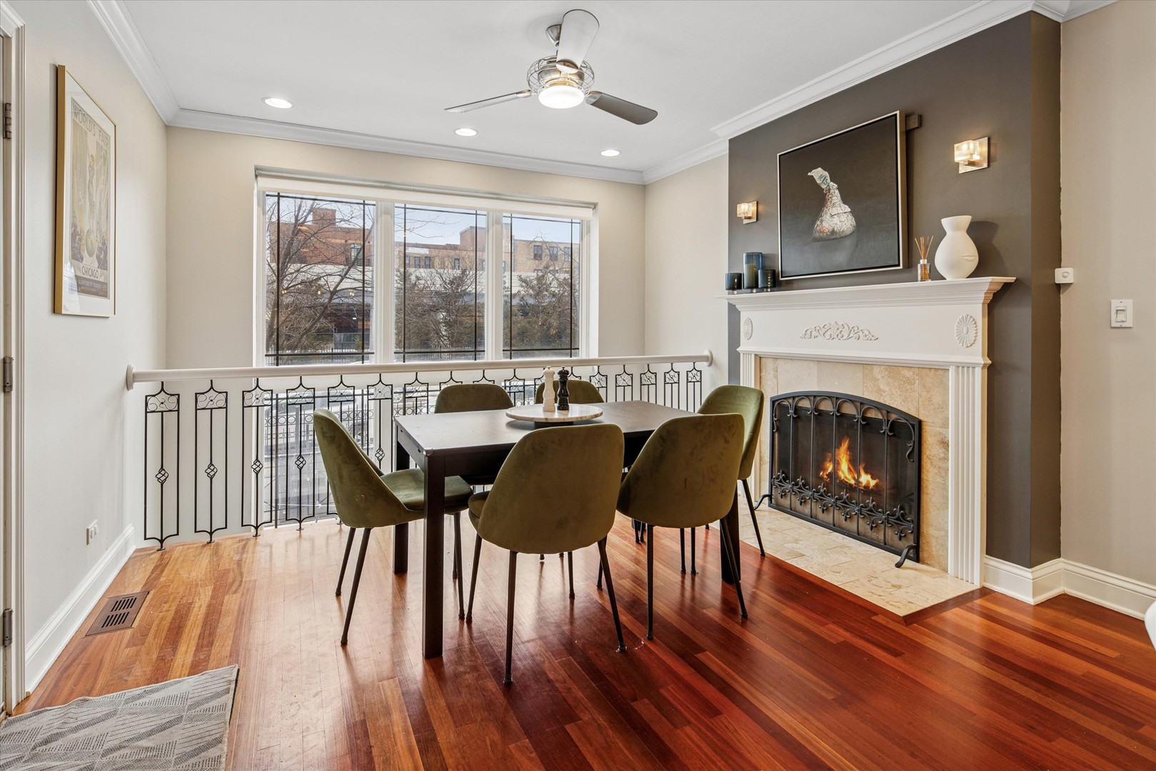 3217 N Wilton Avenue 1