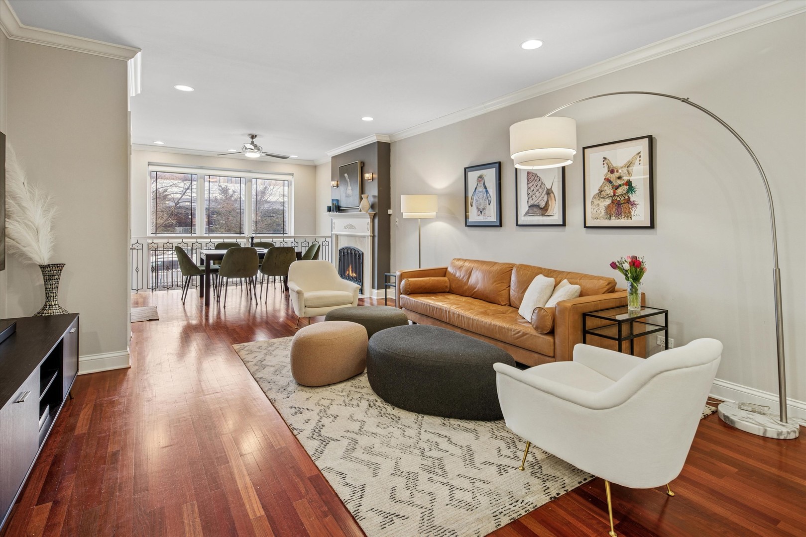 3217 N Wilton Avenue 1