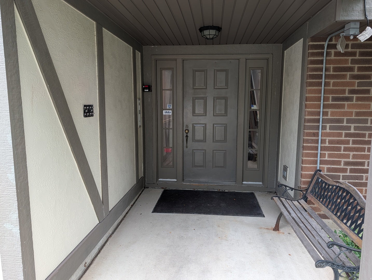 332 Essex Court 4