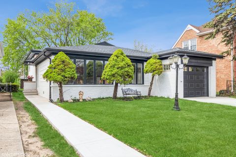 7226 N Kildare Avenue Lincolnwood IL 60712