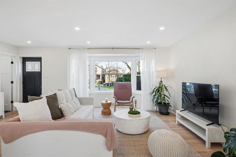 Tiny photo for 2913 N Kolmar Avenue, Chicago, IL 60641 (MLS # 12633755)