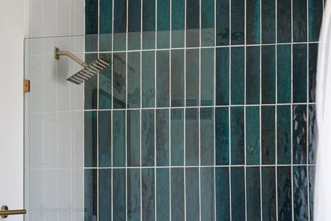 Tiny photo for 2913 N Kolmar Avenue, Chicago, IL 60641 (MLS # 12633755)