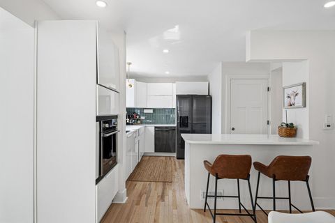 Tiny photo for 2913 N Kolmar Avenue, Chicago, IL 60641 (MLS # 12633755)
