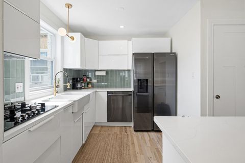 Tiny photo for 2913 N Kolmar Avenue, Chicago, IL 60641 (MLS # 12633755)