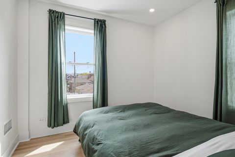 Tiny photo for 2913 N Kolmar Avenue, Chicago, IL 60641 (MLS # 12633755)