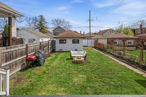 Tiny photo for 2913 N Kolmar Avenue, Chicago, IL 60641 (MLS # 12633755)
