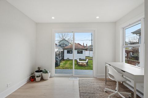Tiny photo for 2913 N Kolmar Avenue, Chicago, IL 60641 (MLS # 12633755)