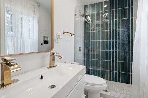 Tiny photo for 2913 N Kolmar Avenue, Chicago, IL 60641 (MLS # 12633755)