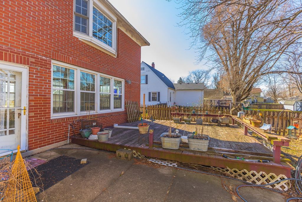 listing image 42