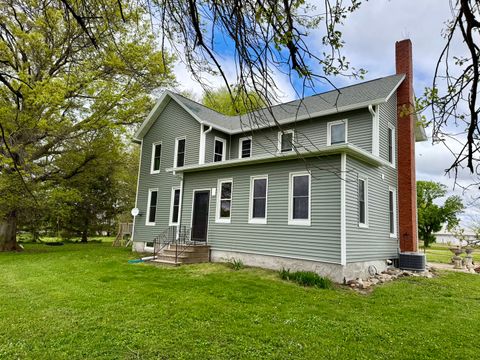Tiny photo for 17767 2400 N Avenue, Walnut, IL 61376 (MLS # 12633982)