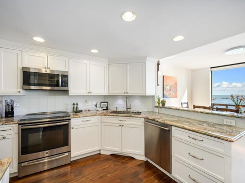 Tiny photo for 990 N Lake Shore Drive #8A, Chicago, IL 60611 (MLS # 12788609)