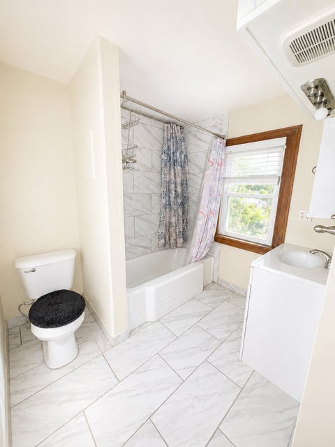 Tiny photo for 945 S Chambers Street, Galesburg, IL 61401 (MLS # 12725901)