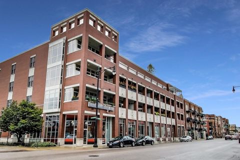 1611 N Hermitage Avenue 403 Chicago IL 60622