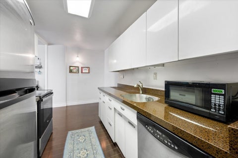 Tiny photo for 330 W Diversey Parkway #706, Chicago, IL 60657 (MLS # 12776940)