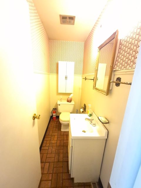 Tiny photo for 17W755 Standish Lane, Villa Park, IL 60181 (MLS # 12619662)
