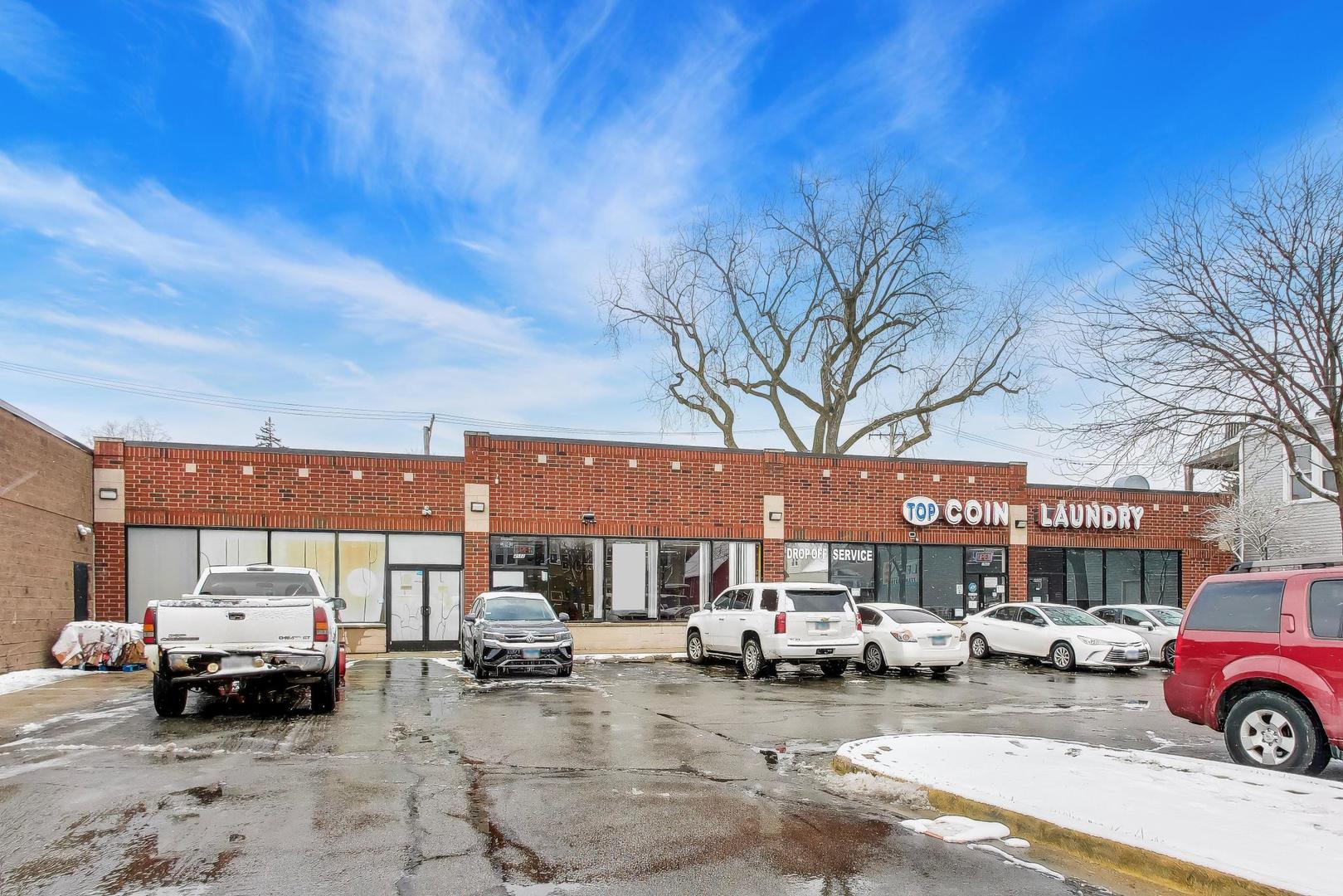 4916 N Pulaski Road