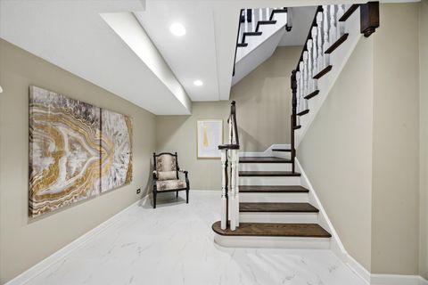 Tiny photo for 9 Tartan Road, Burr Ridge, IL 60527 (MLS # 12692534)