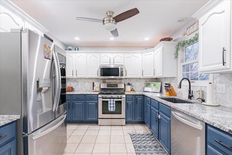 Tiny photo for 901 Barbara Drive, Heyworth, IL 61745 (MLS # 12541989)