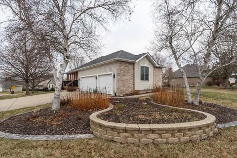 Tiny photo for 901 Barbara Drive, Heyworth, IL 61745 (MLS # 12541989)