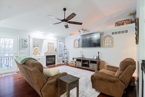 Tiny photo for 901 Barbara Drive, Heyworth, IL 61745 (MLS # 12541989)