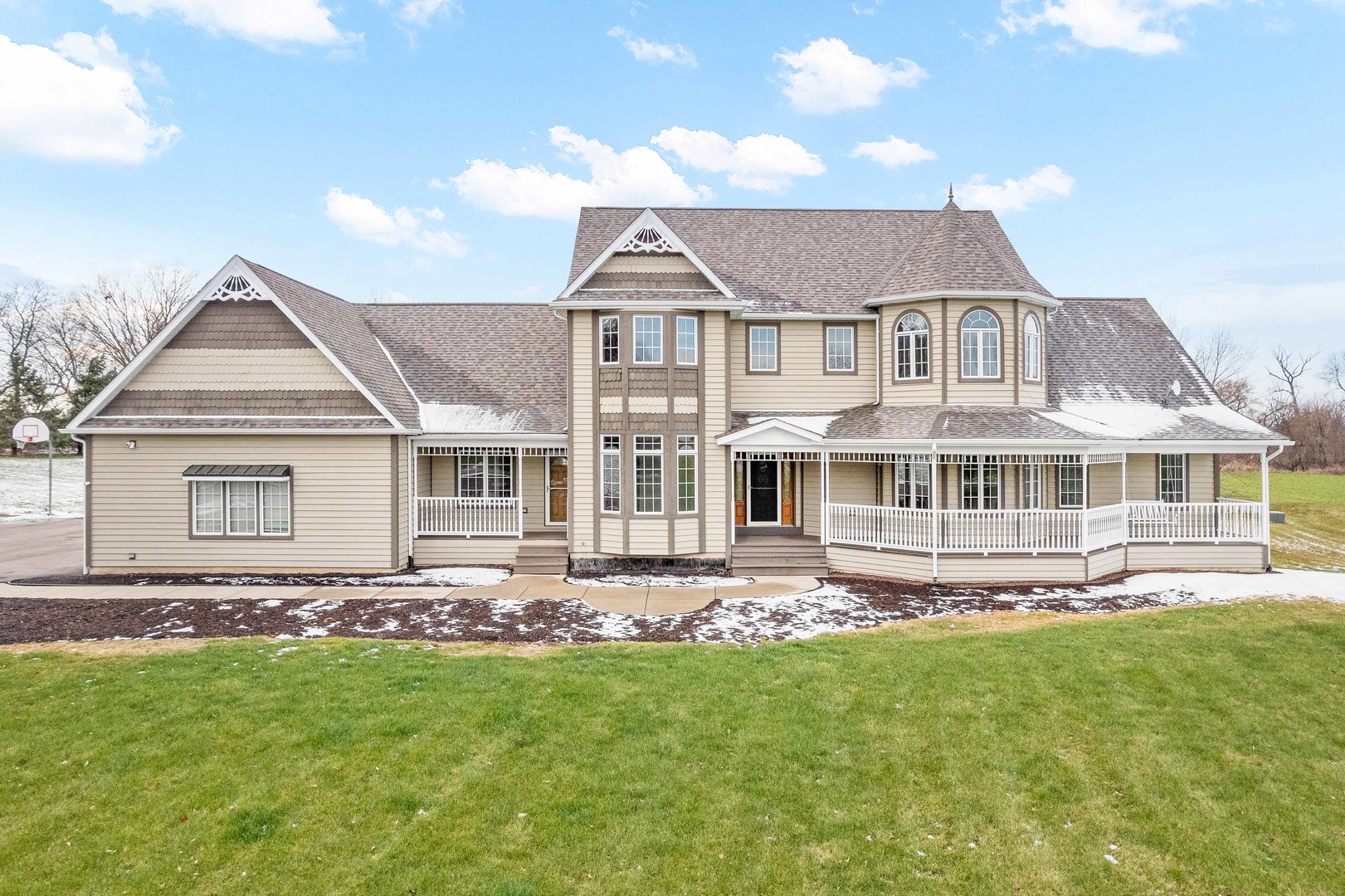 5065 E Sleepy Hollow Road