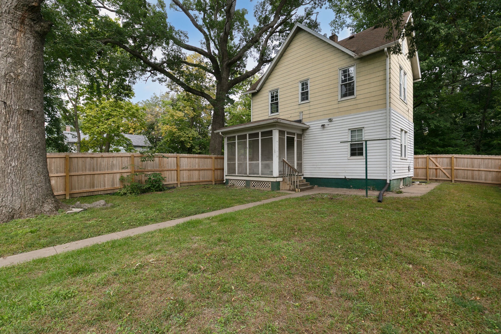 719 3RD Street