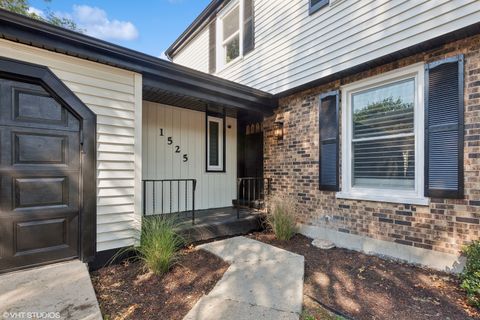 Tiny photo for 1525 CHICKASAW Drive, Naperville, IL 60563 (MLS # 12418243)