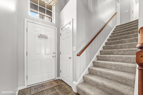 Tiny photo for 908 Elizabeth Drive, Streamwood, IL 60107 (MLS # 12630104)