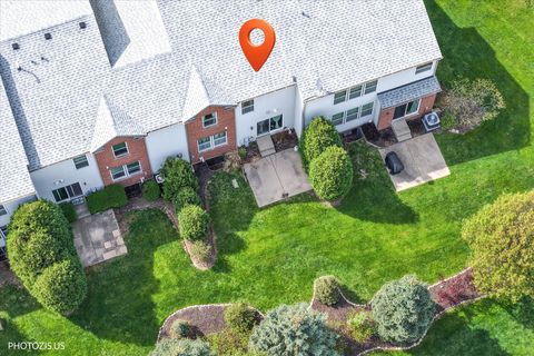 Tiny photo for 908 Elizabeth Drive, Streamwood, IL 60107 (MLS # 12630104)